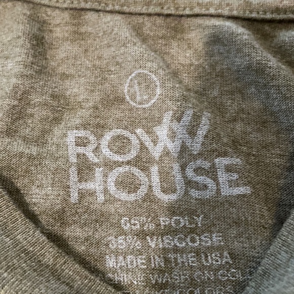 New Row House olive Green cuffed cap sleeve shirt - Picture 2 of 5